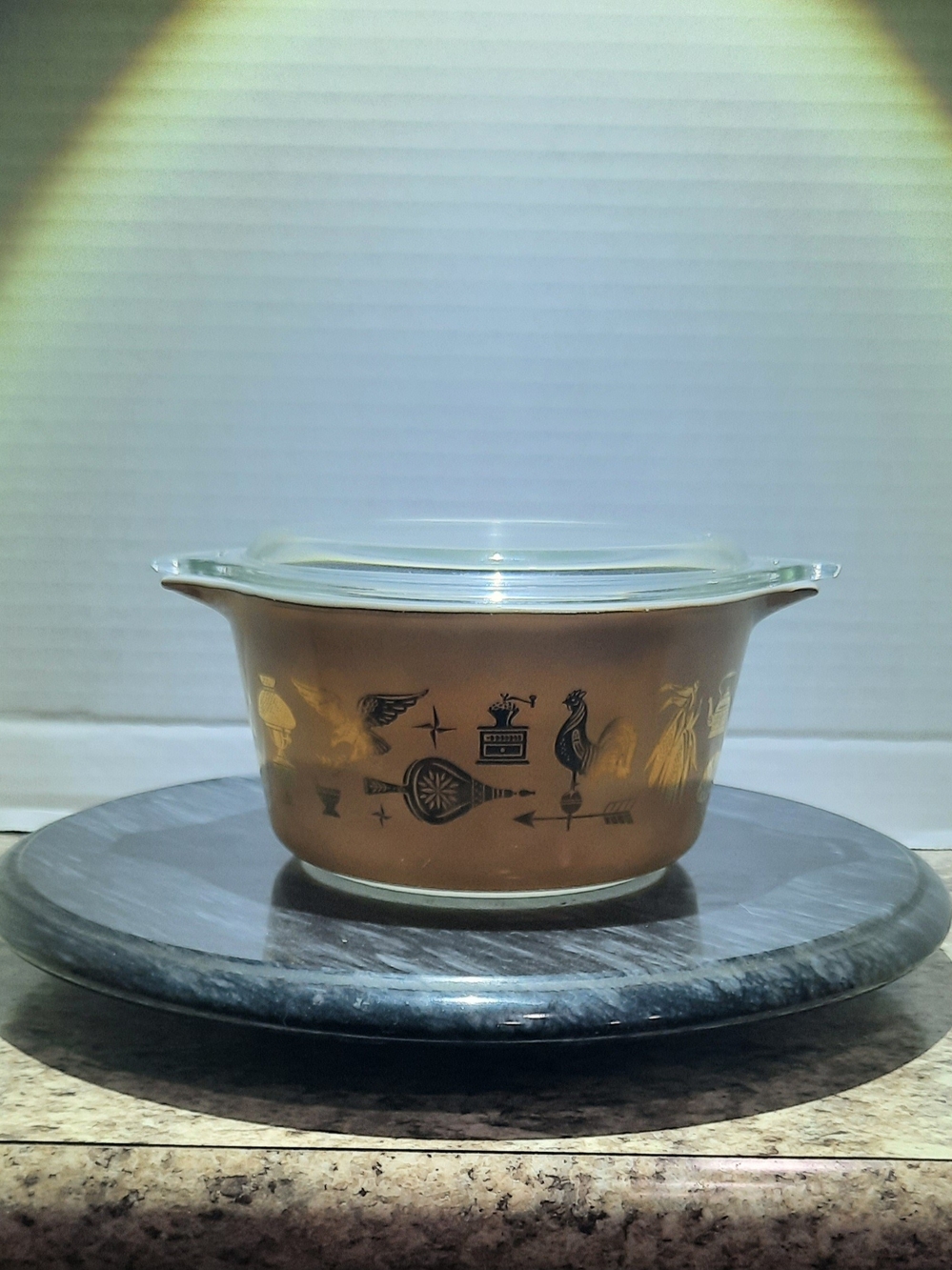 Pyrex Early American 473 With Lid